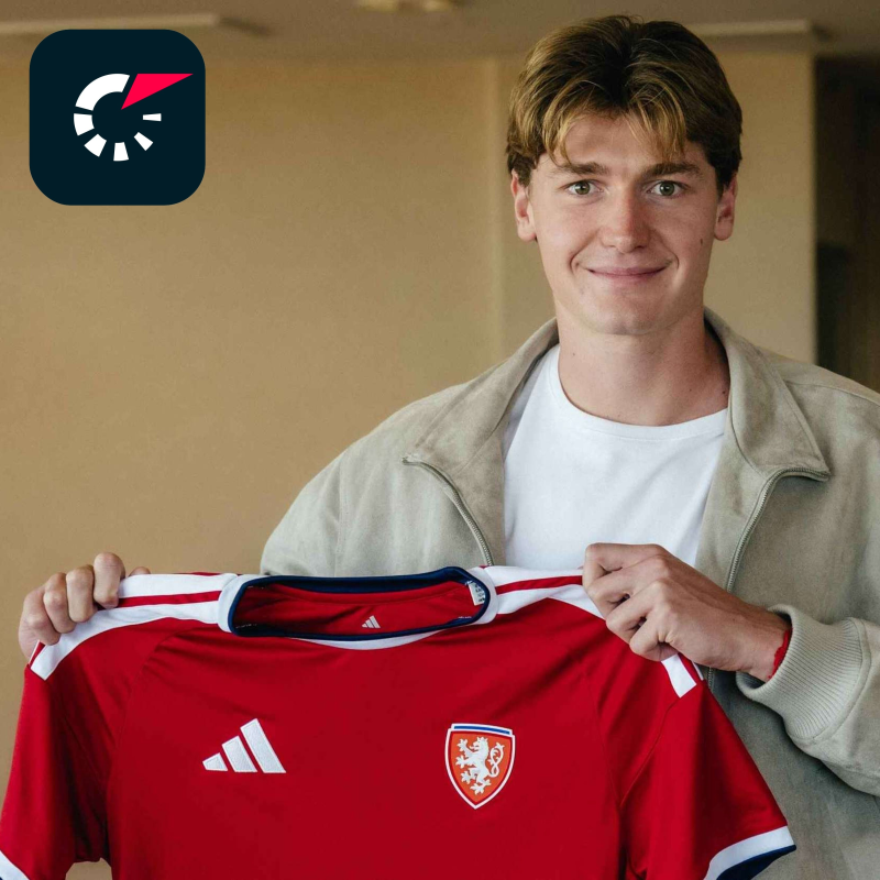 Obrázek epizody Česko má nového reprezentanta. K národnímu týmu se připojil útočník Rangers Naderi