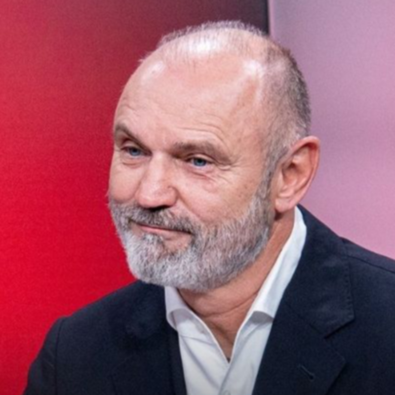 Obrázek epizody Kuloáry | Ivan Langer (ODS): Fiala je víc premiérem, než předsedou ODS. Dělá moc ústupků | 16. 4. 2025