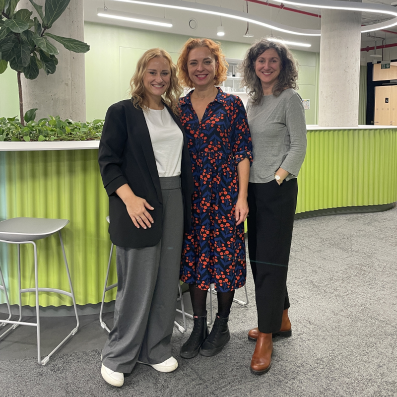 Obrázek epizody „Nemáme definici dobré školy. A proto ji neumíme chtít.“ S organizací Get the Point o prestiži učitelství a o tom, proč potřebujeme jasné standardy ve vzdělávání.