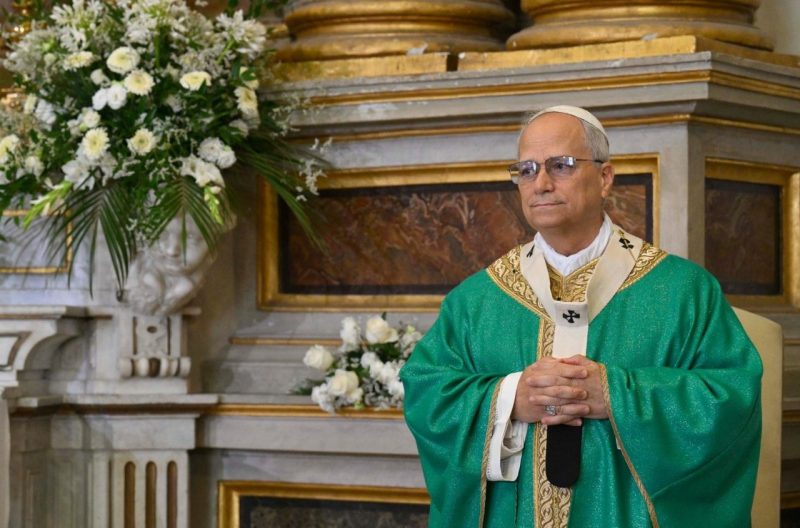 Obrázek epizody Papež: Stáváme se bližními, když nám utrpení a nouze druhého člověka láme srdce