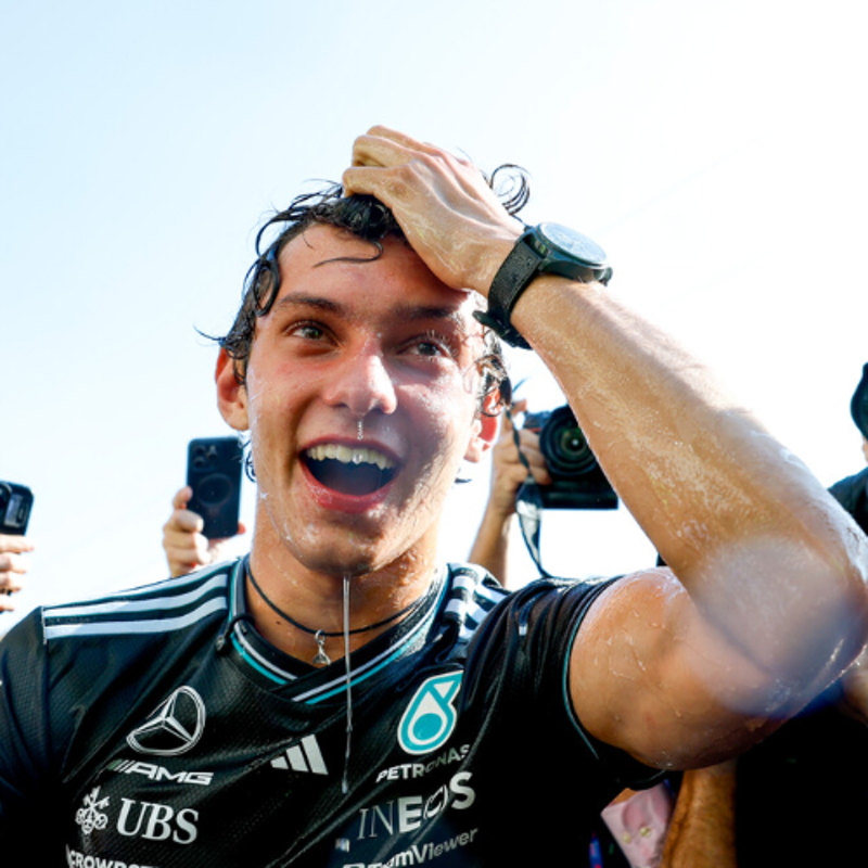 Obrázek epizody KOLO na KOLO Z KANADY: Kde se vzala zázračná rychlost Mercedesu?