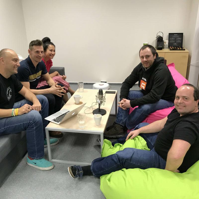 Obrázek epizody CZ Podcast 210 - Roumen, kočka a kvantový počítač