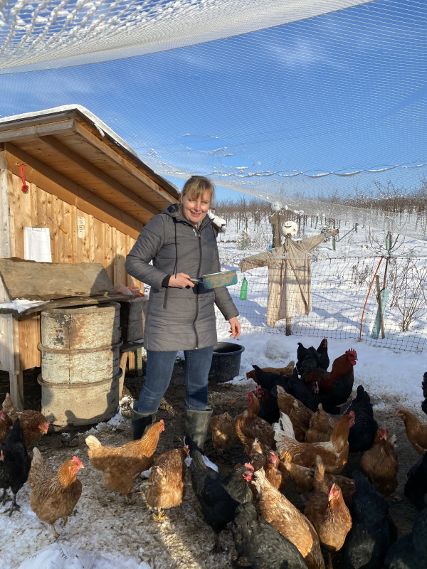 Obrázek epizody S1 E20: Anna Hudská a její komunitní chov slepic