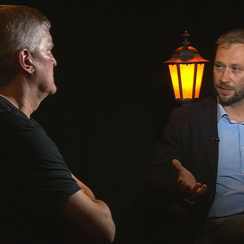 Obrázek epizody .pod lampou o budúcnosti Slovenska: Vypadneme zo slobodného sveta, alebo zopakujeme rok 1998?