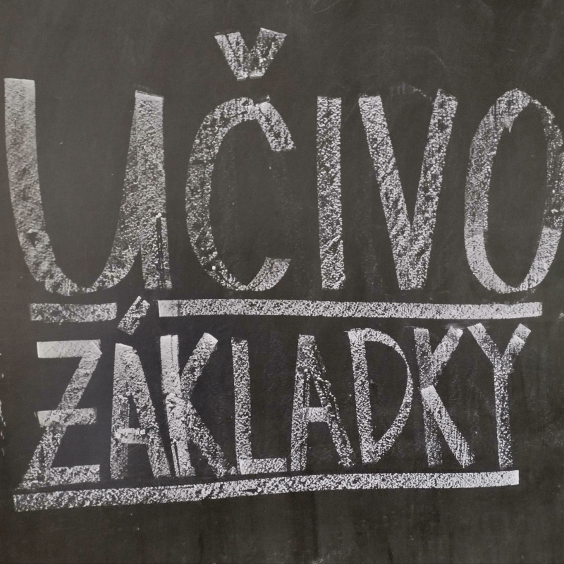 Obrázek epizody "Proč učitele nemá (skoro) nikdo rád?" - trailer k bonusu na herohero.co/ucivozakladky