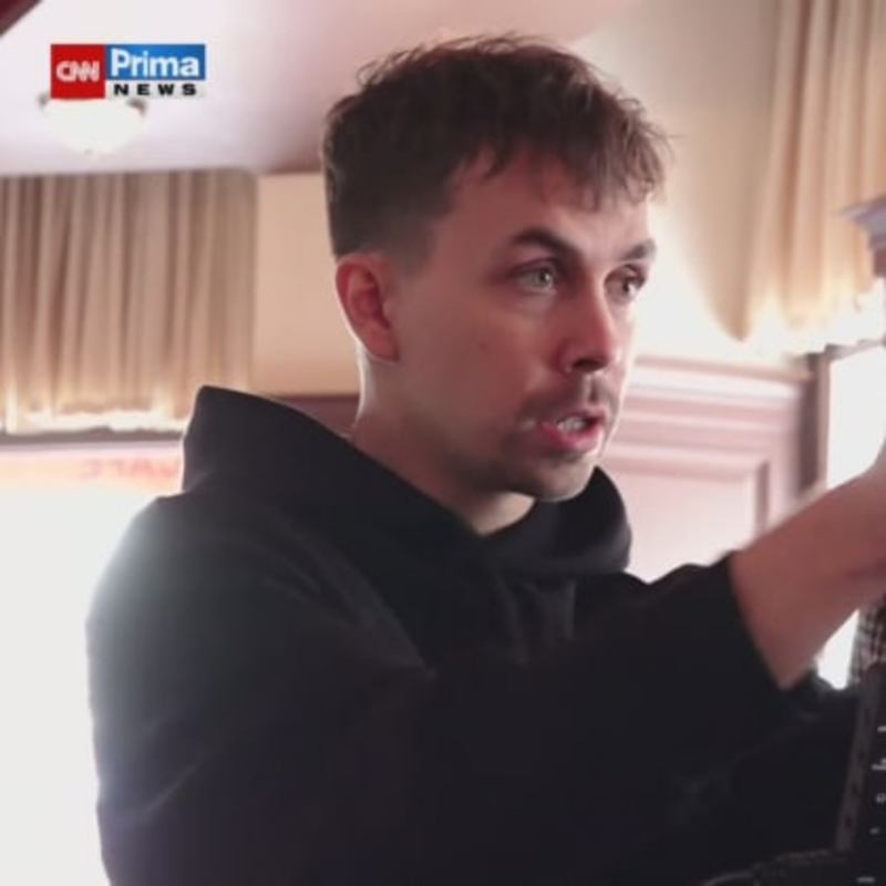 Obrázek epizody ZPĚVÁK PETR LEXA REŽÍROVAL KLIP