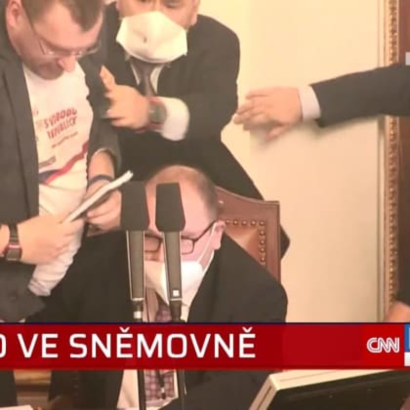 Obrázek epizody Lubomír Volný okomentoval, že bude obehnán plexisklem