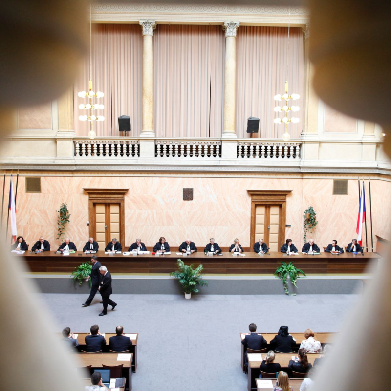 Obrázek epizody Klíčovým verdiktem Ústavní soud komplikuje práci špionům a staví se za demokracii