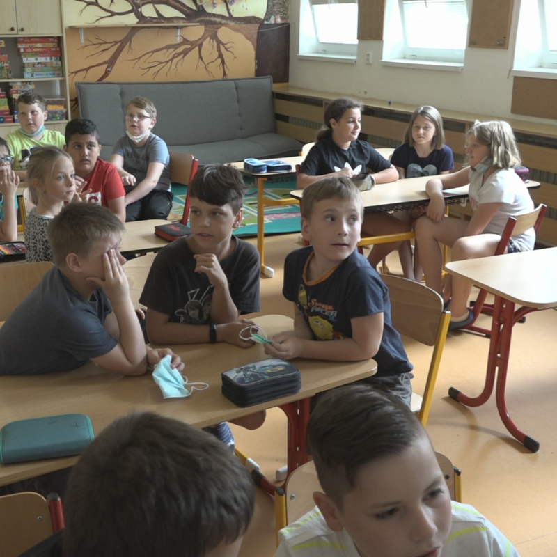 Obrázek epizody Letní vzdělávací kempy.