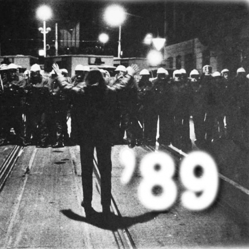 Obrázek epizody Evangelická církev v roce 1989: Státní souhlasy a ložní prádlo