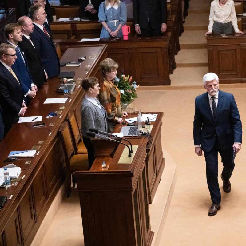 Obrázek epizody Z prezidenta se vyklubal dobrý politický hráč a v jistém smyslu opravdu vede opozici. Porazit ho bude těžké