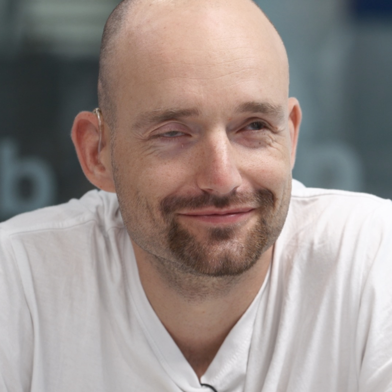 Obrázek epizody Nevidomý pokořitel Tour de France: Když se chce, jde cokoliv. Slézt v kopci z kola, to by naše ego nedalo