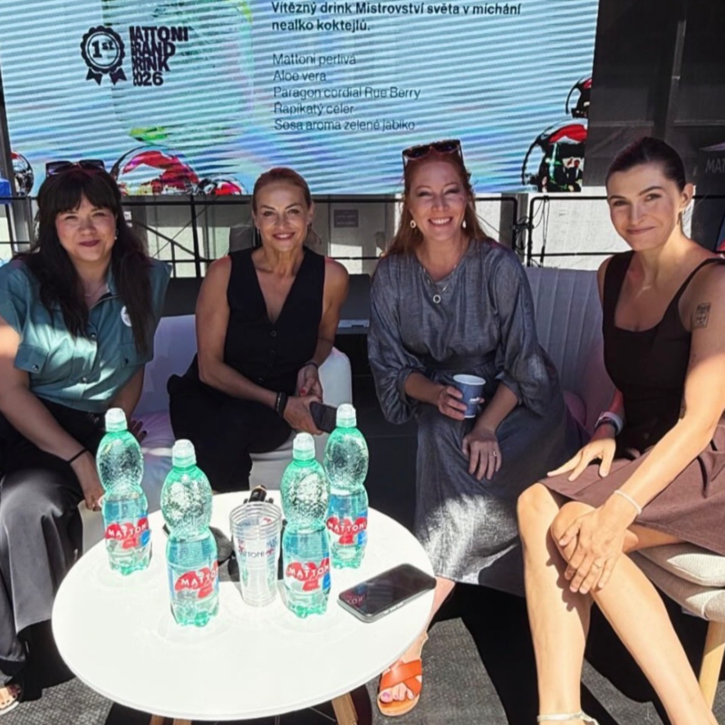Obrázek epizody BONUS: Záznam (ne!)ZÁVISLÁ LIVE z karlovarského filmového festivalu