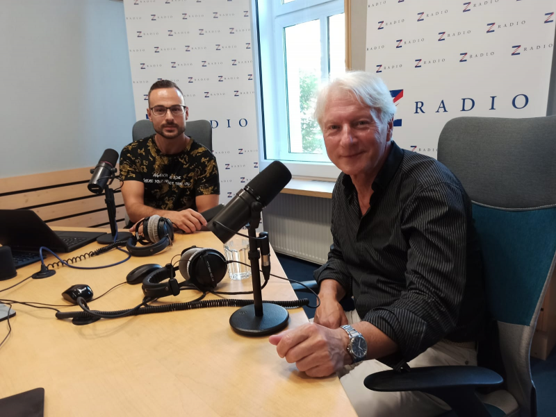 Obrázek epizody Ladislav Špaček: Na česko-americké vztahy, které byly za Václava Havla, se už nikdy nedostaneme. Mezi prezidenty byl tehdy opravdu hluboký přátelský vztah.