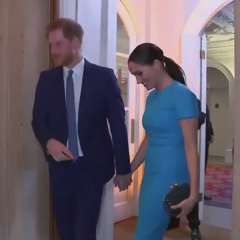 Obrázek epizody Britové odsoudili Meghan za to, že se neúčastní pohřbu (zdroj: CNN Prima NEWS)