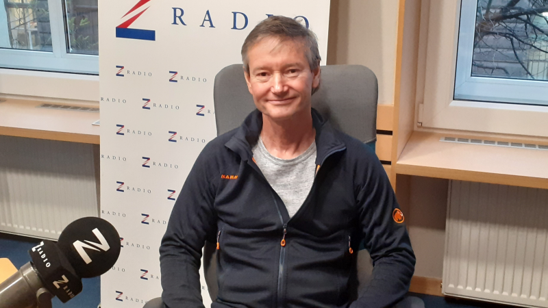 Obrázek epizody Skiareály loni přežily jen díky kompenzacím. Letošní sezóna bude lepší, věří ředitel Asociace horských středisek Libor Knot