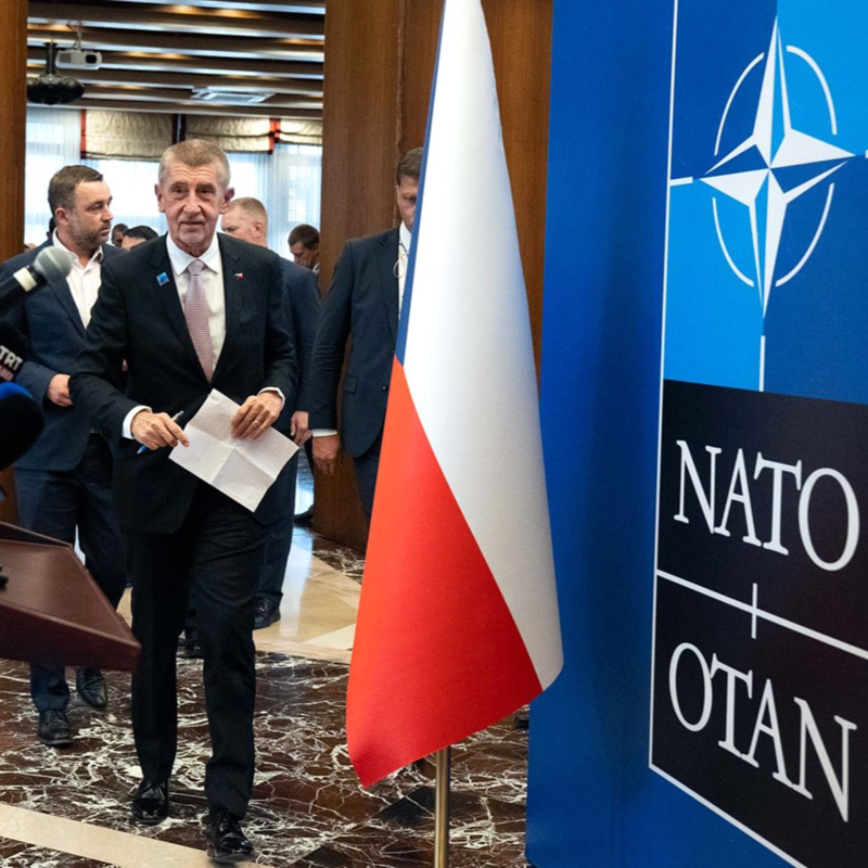 Obrázek epizody Babiš si stiskl ruku s Trumpem, vyhýbal se Pavlovi a naštval Okamuru