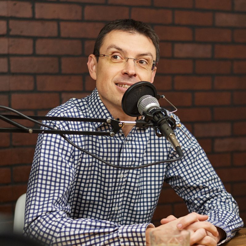 Obrázek epizody Cesta s EY #1 – Petr Knap: Kam směřuje consulting a jaké změny zažívá automobilový průmysl