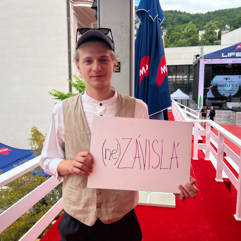 Obrázek epizody 77.díl (ne!)ZÁVISLÁ: Herec Tomáš Dalecký o návštěvách terapií