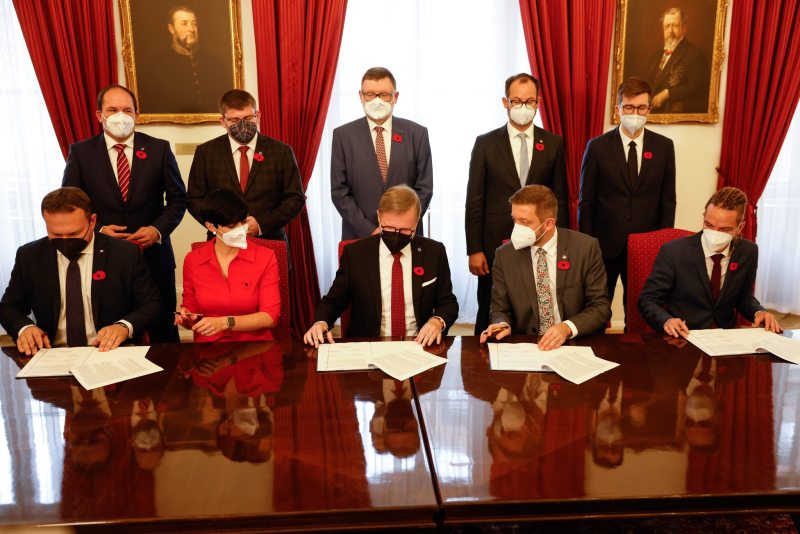 Obrázek epizody Nová vláda neslibuje nic konkrétního. Jak číst programové prohlášení?