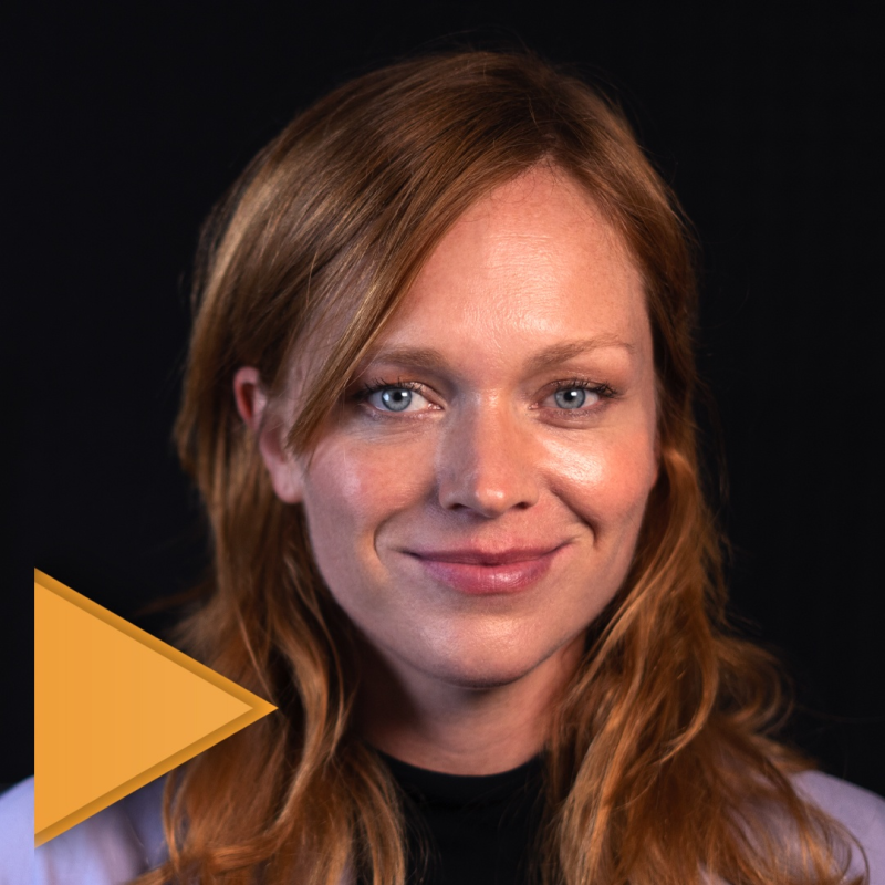 Obrázek epizody Ester Geislerová: Spousta českých herců žije z ruky do huby. Používám sebe jako umělecké dílo