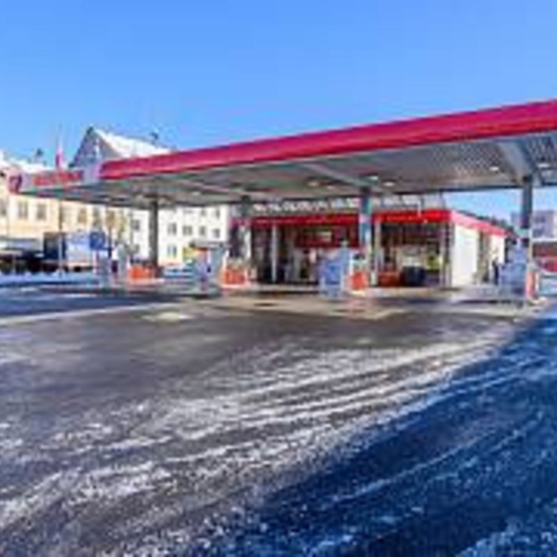 Obrázek epizody Střelba na benzince v Trutnově. V nemocnici skončili zloděj i strážník