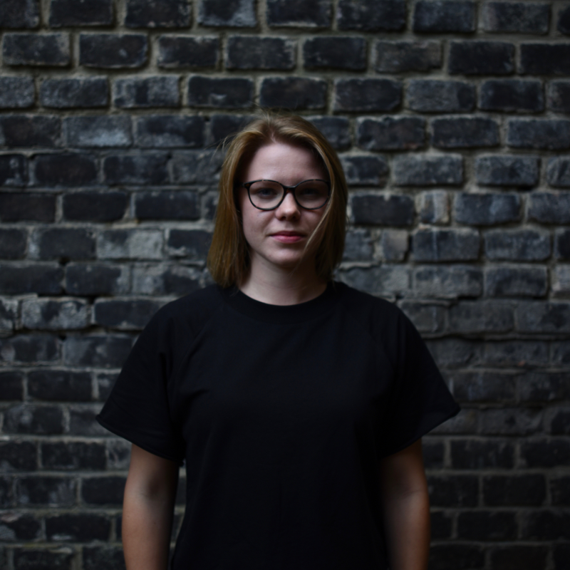 Obrázek epizody Na dřeň s Bárou Hrzánovou: Bez víry není vnitřní svoboda