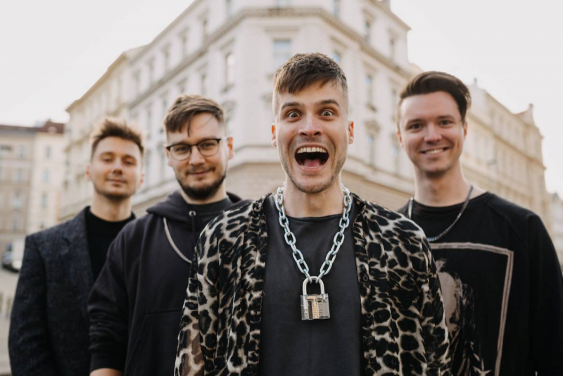 Obrázek epizody Konektor: Tvrdý je lepší než měkký. Takže Korn, John Wolfhooker, Papa Roach a za nás velkej objev The Linda Lindas. Pro květinky to tentokrát nebude…