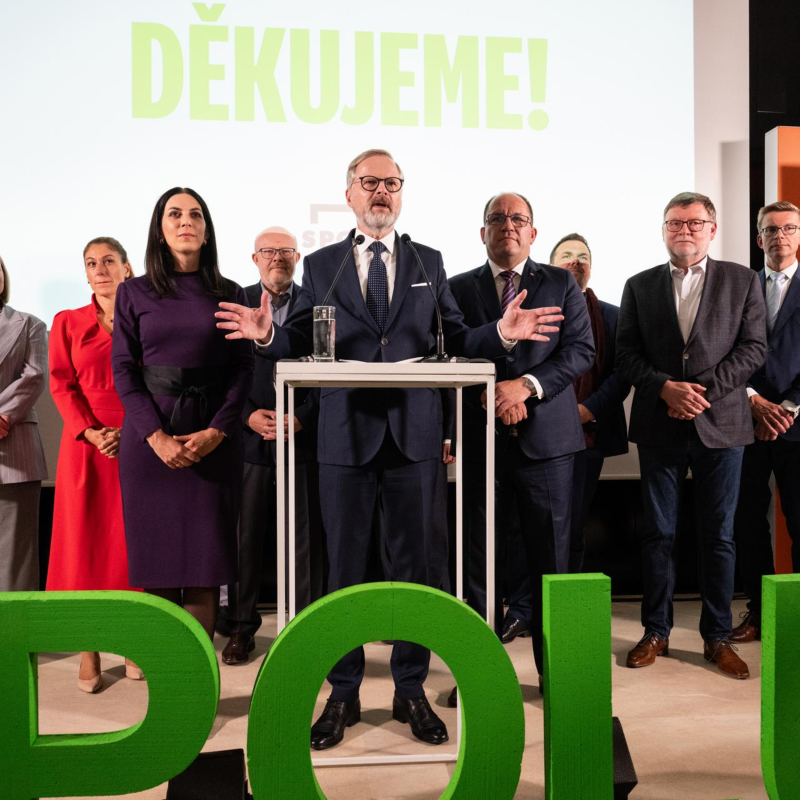 Obrázek epizody Velká analýza voleb: Rozpadne se Spolu? Bude referendum o EU a NATO? A co zmůže víc žen?