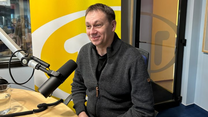 Obrázek epizody Jiří Vejdělek: Na herce nikdy nekřičím. Občas za mnou sami přijdou a stěžují si, že jsem až moc hodný