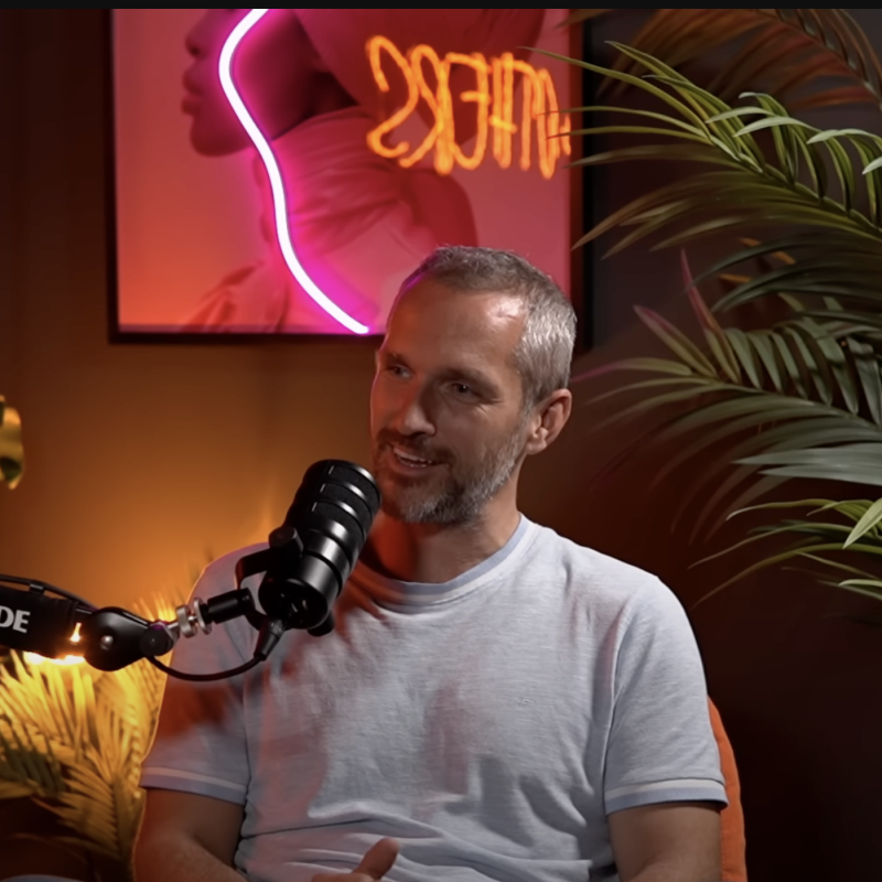 Obrázek epizody 26: MÍRA HEJDA O AUTECH A ŽIVOTĚ - KDYŽ TI RYCHLOST PŘESTANE STAČIT