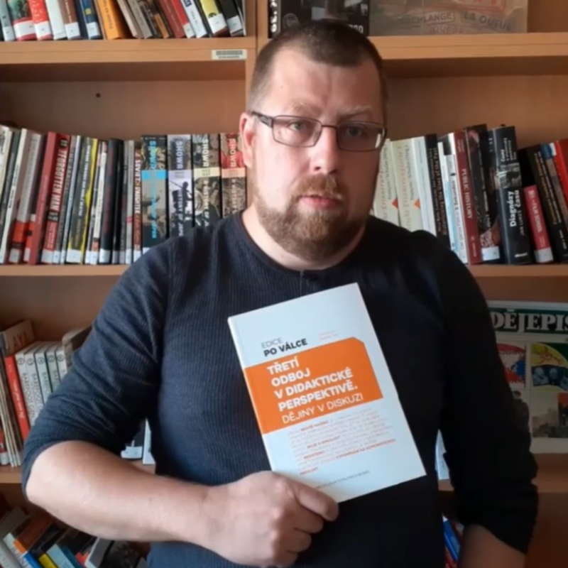 Obrázek epizody ÚSTR podcast s Jaroslavem Pinkasem o knize Třetí odboj v didaktické perspektivě