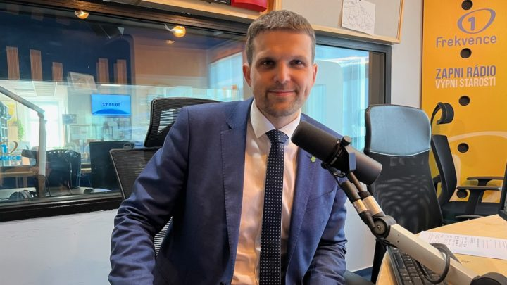 Obrázek epizody Petr Hladík: Nápoje v zálohovaných PET lahvích nezdraží