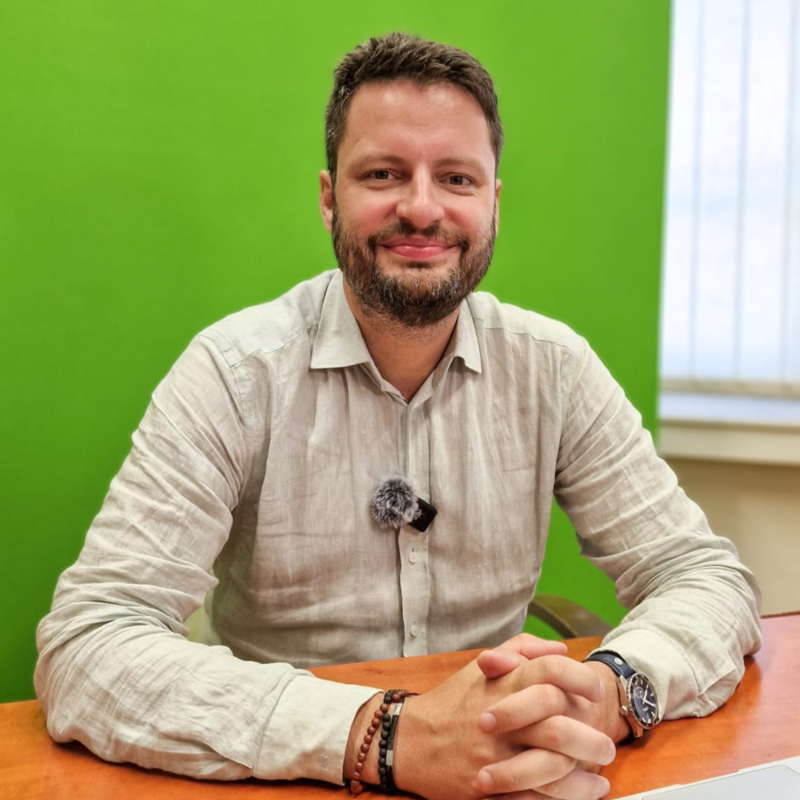 Obrázek epizody Prezidentova kudla do zad vládě. Zpochybnil jejich verzi bitcoinu. Rekordní dluhy. | Čau Praho #139