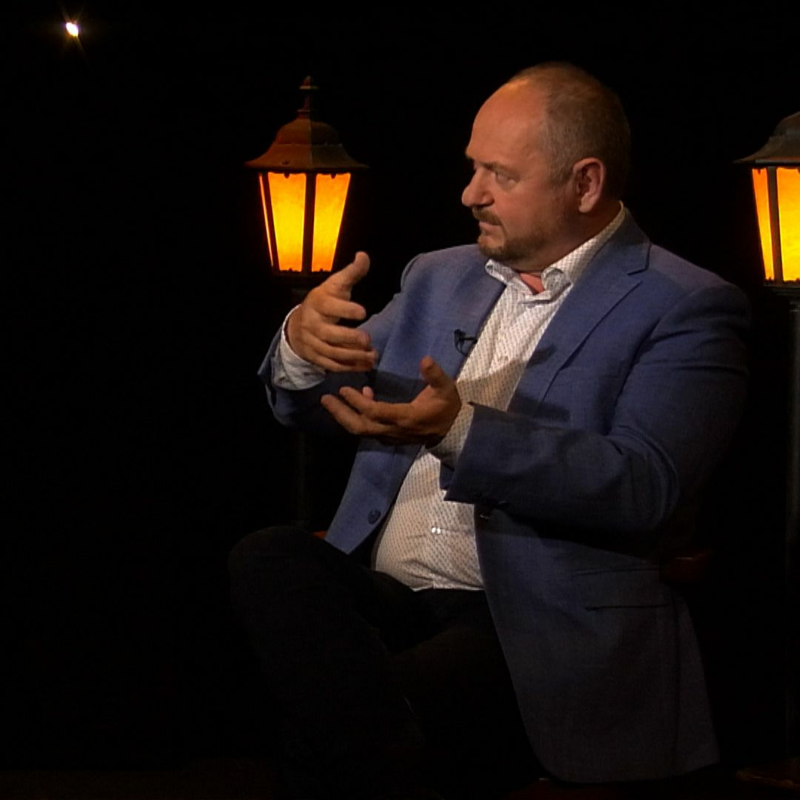 Obrázek epizody .pod lampou: Pomôžu znovu Maďari v spore o demokraciu?