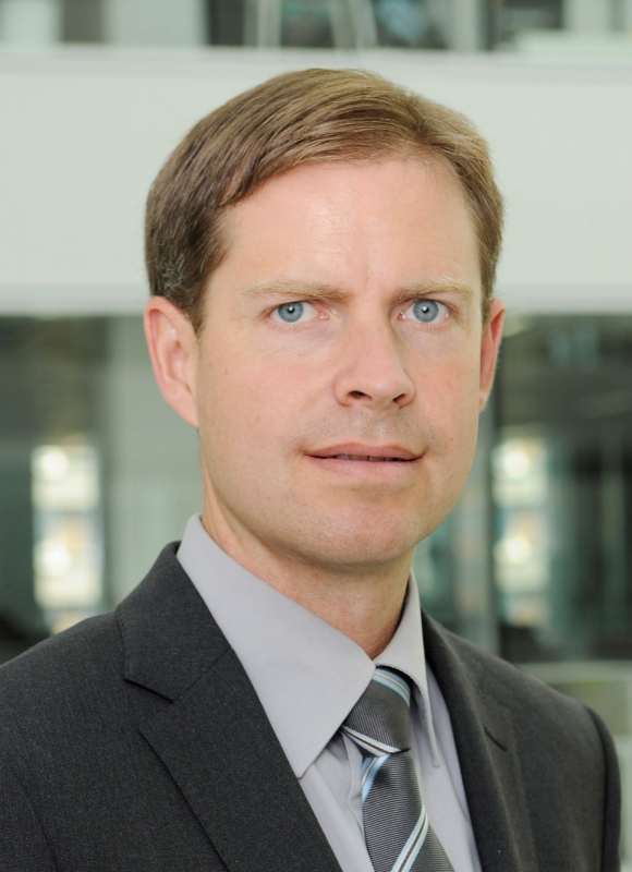 Ke stíhání politiků za předvolební vyčkávání s protiepidemickými opatřeními jsem skeptický, říká právník a pirátský expert Ondřej Dostál. Ústavní činitelé by podle něj měli nést politickou a nikoli trestní odpovědnost.