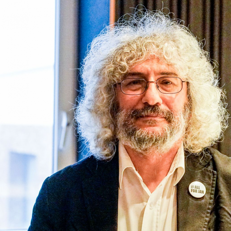 Obrázek epizody Grigorij Mesežnikov - Voliči budú pendlovať medzi stranami do posledného volebného dňa