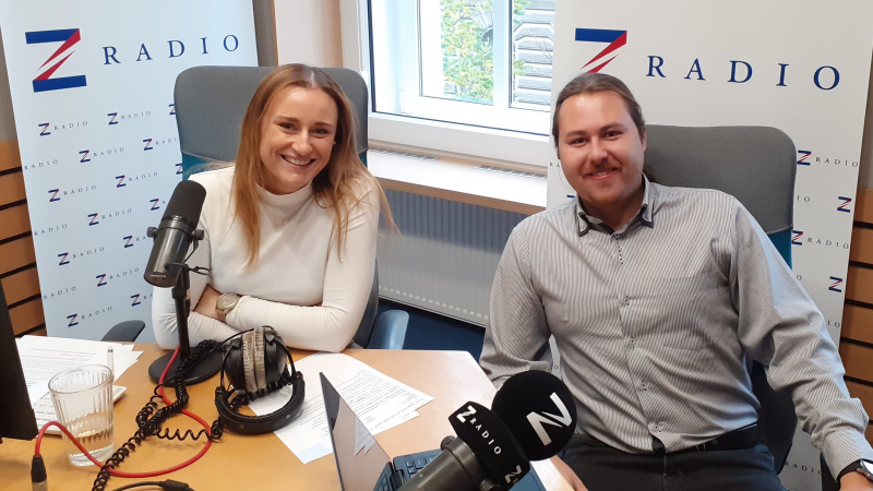 Obrázek epizody Mnoho lidí je příliš důvěřivých. Jak poznat podvodné jednání na internetu, radí architekt kybernetické bezpečnosti Petr Kocmich