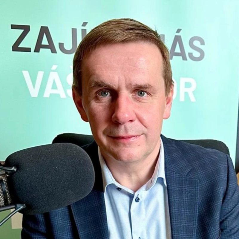 Obrázek epizody Šéfredaktor Reportéra Čásenský: Z Mladé fronty jsem odešel kvůli Babišovi. Svým způsobem mi ale pomohl