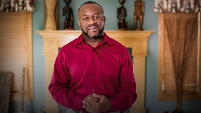 Obrázek epizody It takes a community to eradicate hate | Wale Elegbede