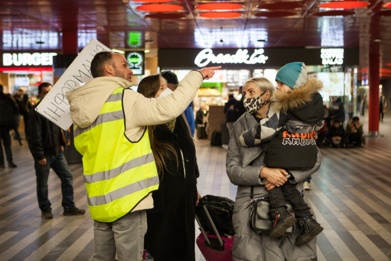 Obrázek epizody Veřejnost má často představu o ideálním uprchlíkovi, říká ředitelka Sdružení pro integraci a migraci