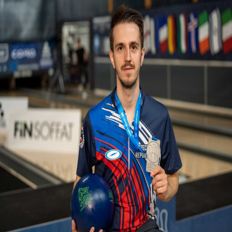 Obrázek epizody Mezi kuželkami s Jaroslavem Lorencem