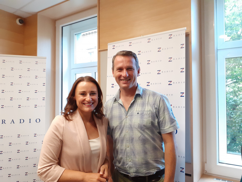 Obrázek epizody Čelíme tlaku na rozšiřování, 10 let hledáme cestu, jak zpomalit výstavbu, říká televizní moderátor a starosta Říčan Vladimír Kořen.