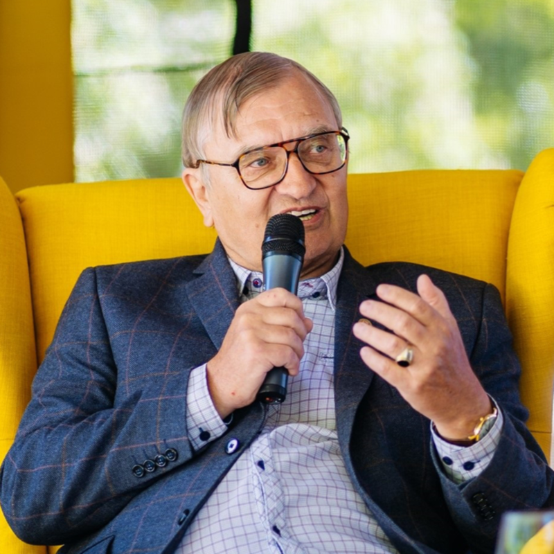 Obrázek epizody #103 Pavel Knára - Když jezdím na kole a jsem unavenej, vyleju si půllitřík Rudolfky, abych neměl večer křeče.