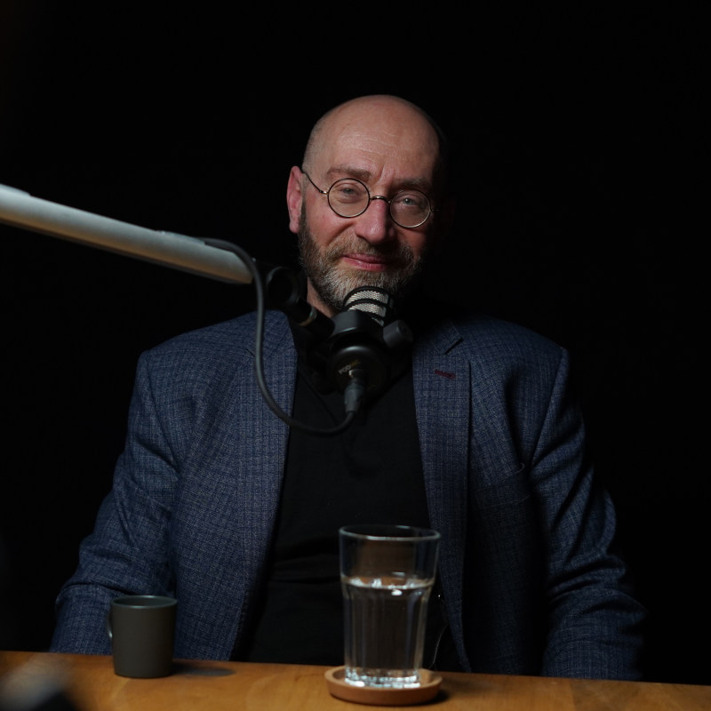 Obrázek epizody Tlak na výkon nás ničí. Proč se může po 40 žít líp? – Petr Hampl