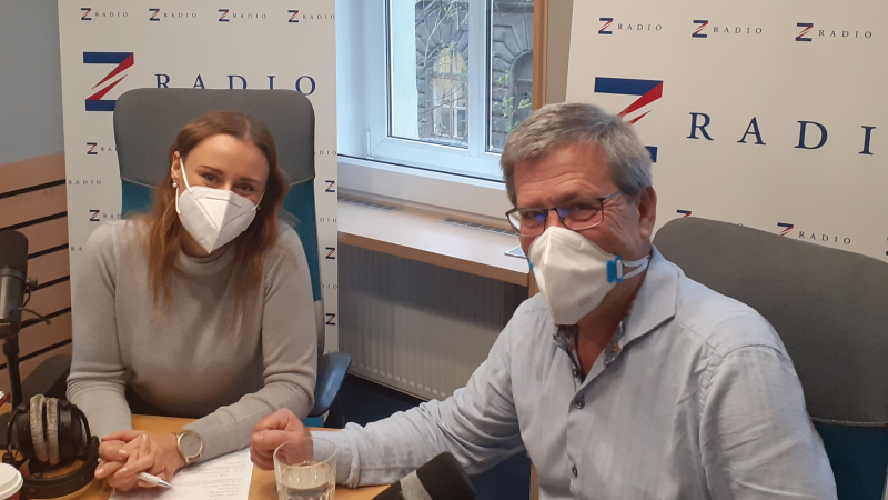 Obrázek epizody Covid zvyšuje riziko předčasného porodu, očkování se doporučuje v jakémkoliv stádiu těhotenství, říká primář novorozeneckého oddělení