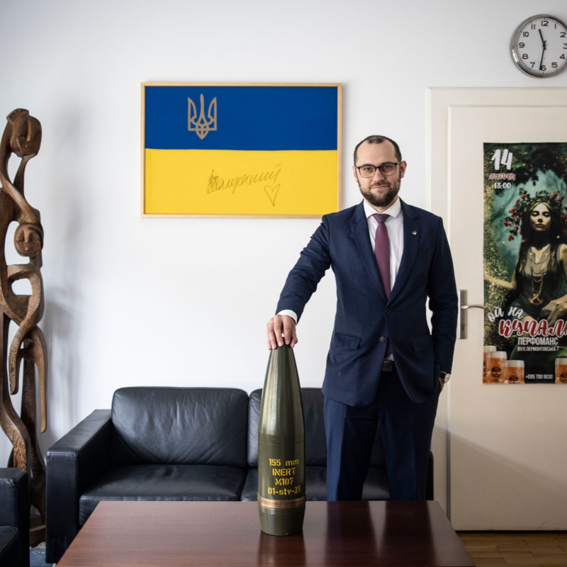 Obrázek epizody Kopečný: Američané navádějí ukrajinské drony, ruské rafinerie hoří víc než kdy jindy. Trump hýbe kartami