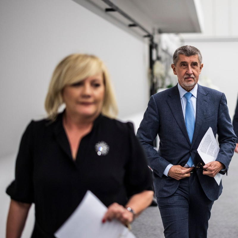 Obrázek epizody Babiš pochopil, že politika už se bez žen neobejde. Volby ukážou, jestli opravdu patříme na Západ