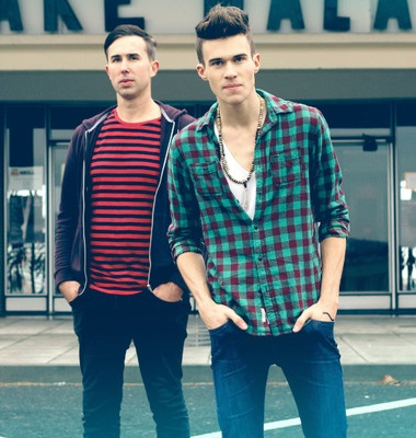 Obrázek epizody Konektor: Jste Baby face, nebo Lama face? Už jste slyšeli nový Lake Malawi, který zněj světově? A znáte Škaredou holku? A sladíte medem nebo Zuccherem?