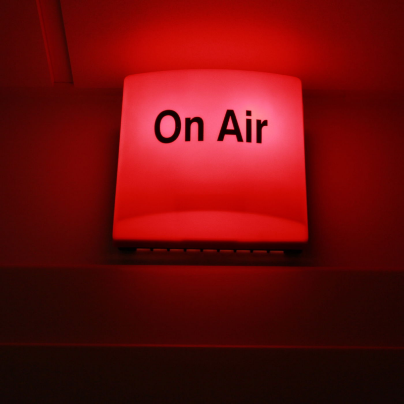 Obrázek epizody Seriál #martyisdead ukazuje, že chytit se v síti kyberšikany je až děsivě snadné